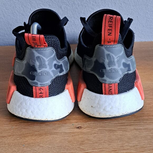 Adidas NMD R1 Men’s 11 Core Black Raw Amber Running Sneakers AQ0882 Shoes - Picture 3 of 12